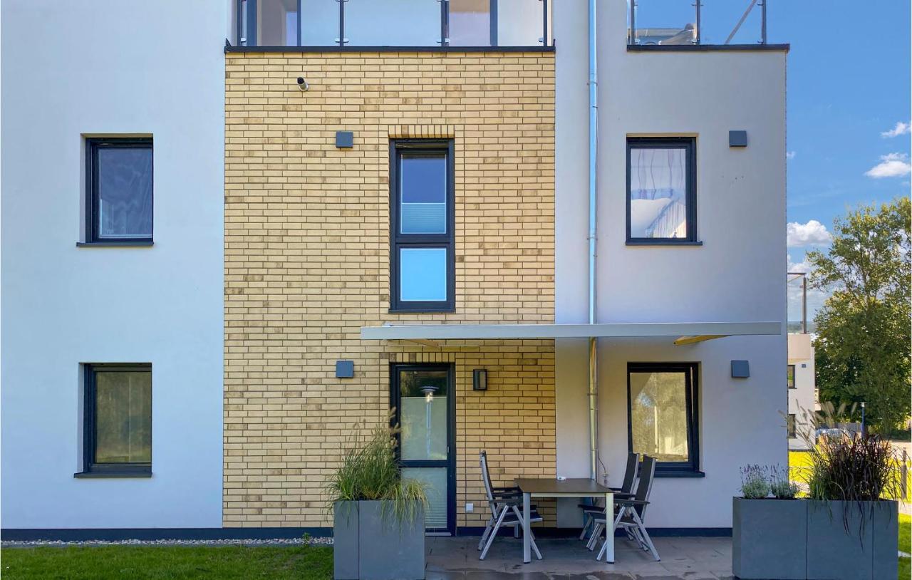 2 Bedroom Cozy Apartment In Rechlin Exterior foto