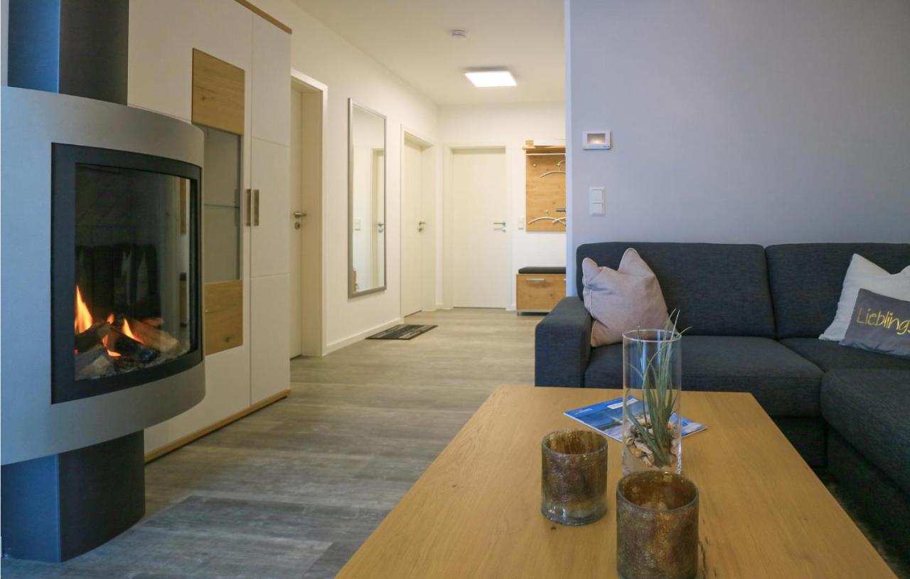 2 Bedroom Cozy Apartment In Rechlin Exterior foto