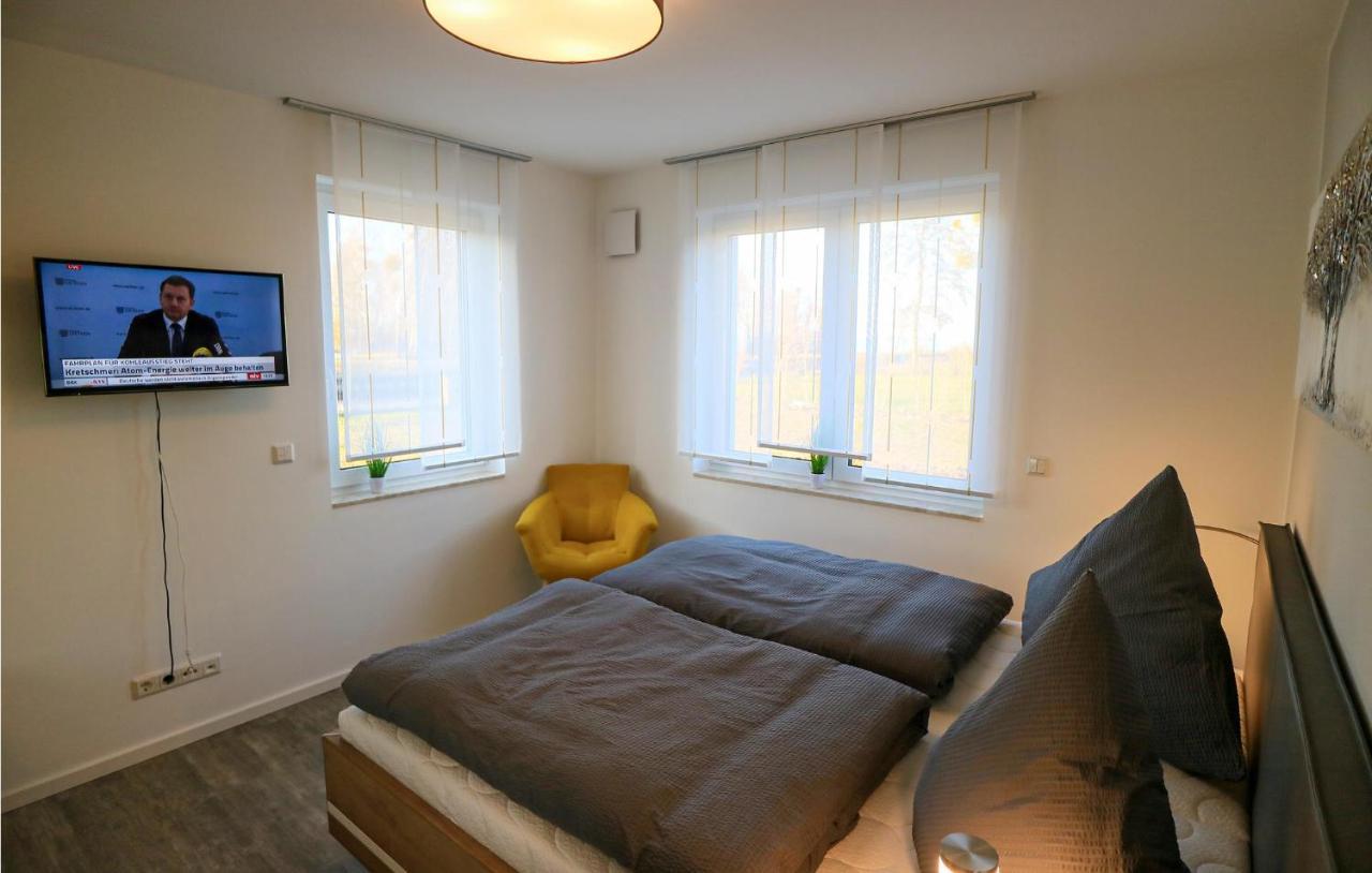 2 Bedroom Cozy Apartment In Rechlin Exterior foto