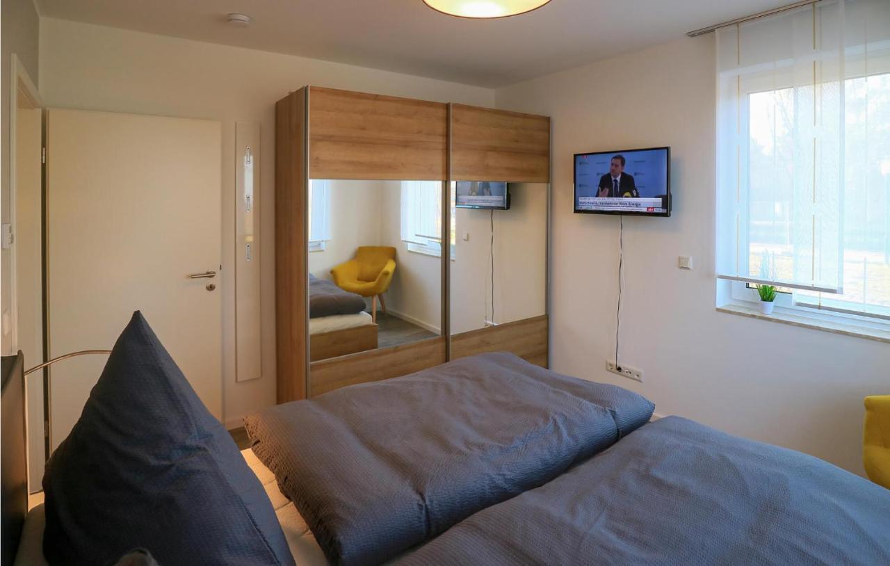 2 Bedroom Cozy Apartment In Rechlin Exterior foto