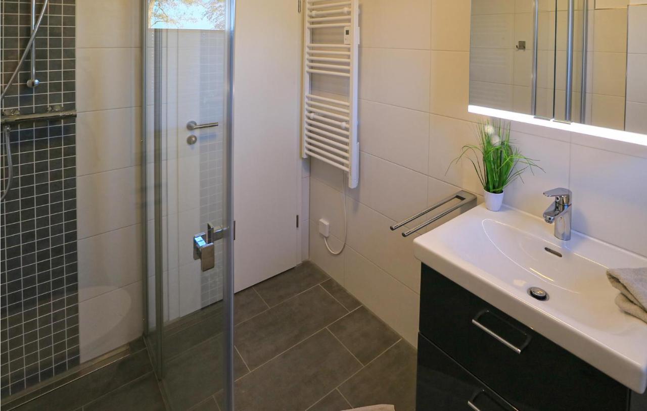 2 Bedroom Cozy Apartment In Rechlin Exterior foto